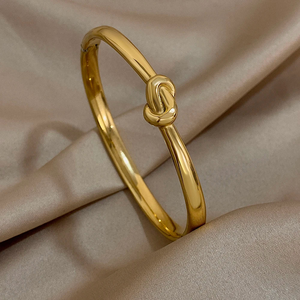Portofino Knot Bangle